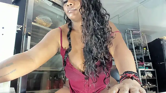 MAREIA 25 online show from February 25, 2025, 2:11 pm