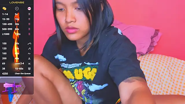 Natsu   online show from January 23, 2025, 5:31 pm