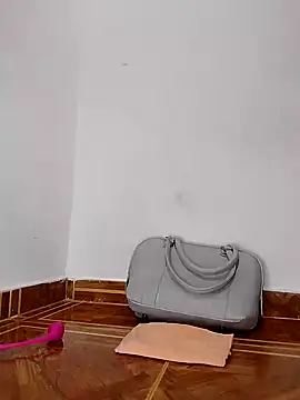 Dakary hot online show from December 12, 2024, 9:48 pm