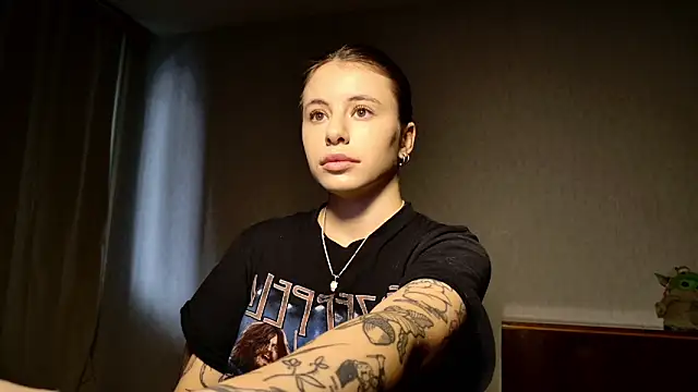 MazzyDoll online show from February 17, 2026, 12:01 pm