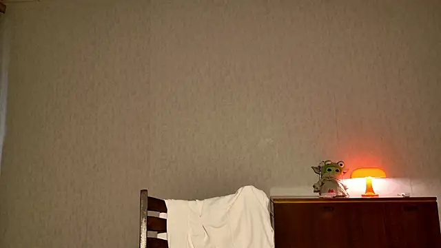 MazzyDoll online show from April 3, 2026, 6:11 am