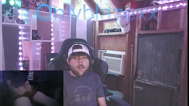 OnlyBlazexx online show from January 6, 2026, 5:00 am