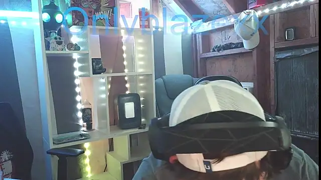 OnlyBlazexx online show from January 9, 2026, 3:20 am