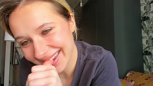 Snapshot of Lilith_lutherlow chatting on April 12, 2026, 10:09 am Lilith lutherlow online show from April 12, 2026, 10:09 am