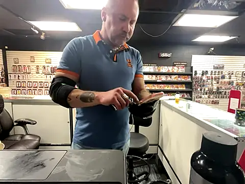 RawRyder8 online show from November 26, 2025, 2:23 am