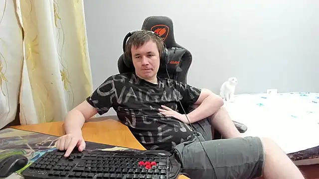 iliaskrislove online show from January 14, 2026, 12:38 am