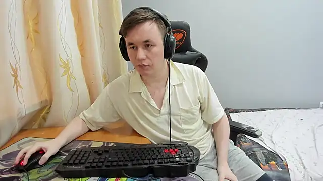 iliaskrislove online show from May 11, 2026, 4:04 pm