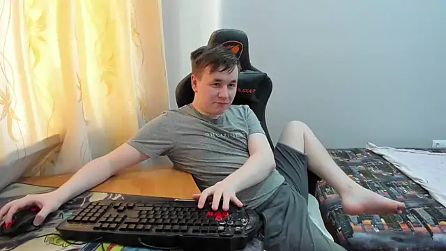 iliaskrislove online show from May 15, 2026, 11:34 pm