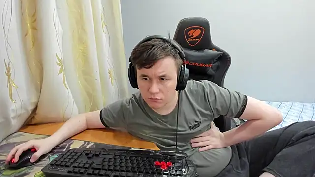 iliaskrislove online show from May 21, 2026, 9:22 pm