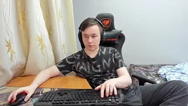 iliaskrislove online show from May 27, 2026, 5:43 pm
