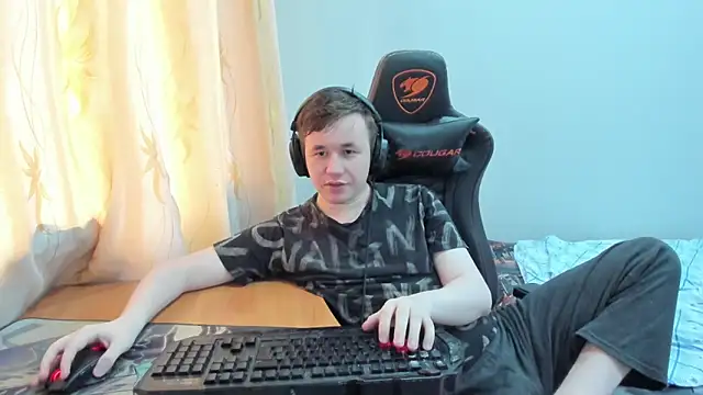 iliaskrislove online show from May 29, 2026, 6:44 am