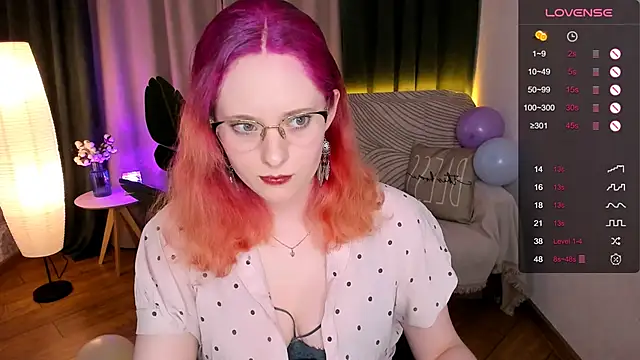 Snapshot of Aemilia_ chatting on January 15, 2025, 12:47 pm Aemilia online show from January 15, 2025, 12:47 pm