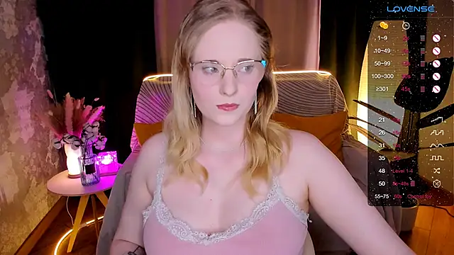 Snapshot of Aemilia_ chatting on February 1, 2026, 8:24 am Aemilia online show from February 1, 2026, 8:24 am