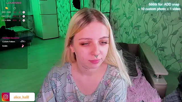 Alice Halle online show from January 4, 2025, 9:20 pm