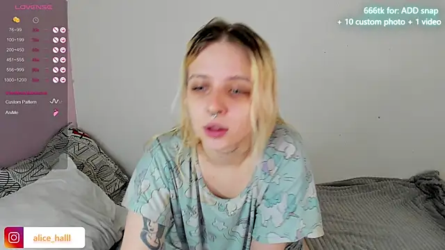 Alice Halle online show from January 22, 2025, 7:57 am