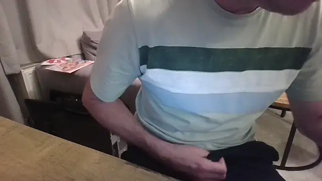 Michealtje85 online show from December 18, 2025, 8:48 pm