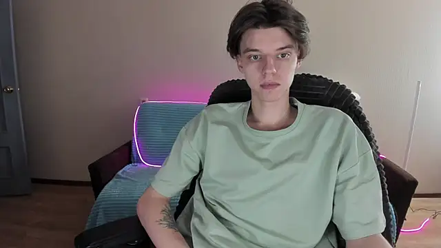 Liam sexy1 online show from December 27, 2024, 12:34 pm