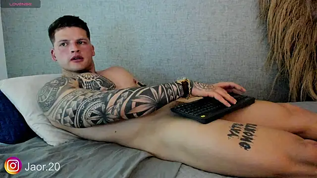 Jaor owens20 online show from November 25, 2025, 10:32 pm