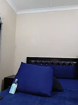 Snapshot of Sugartonguexx chatting on November 25, 2025, 7:36 pm Sugartonguexx online show from November 25, 2025, 7:36 pm