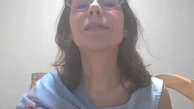 HollyJewel online show from February 17, 2025, 8:36 pm