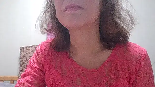 HollyJewel online show from October 24, 2025, 2:24 pm