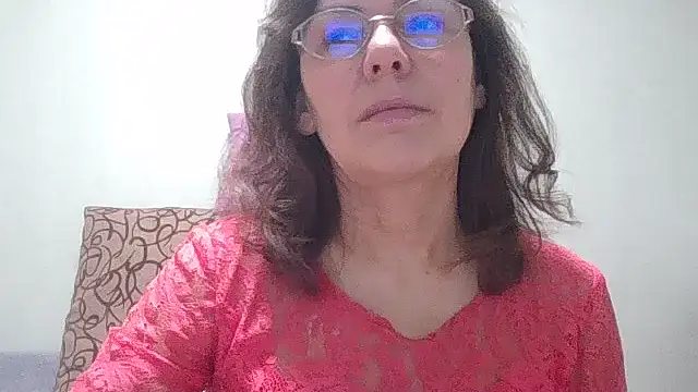 HollyJewel online show from February 25, 2026, 6:39 pm