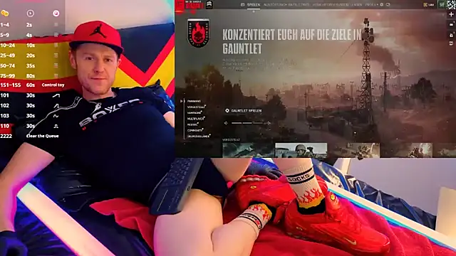 Fuc71 online show from November 17, 2025, 5:52 pm