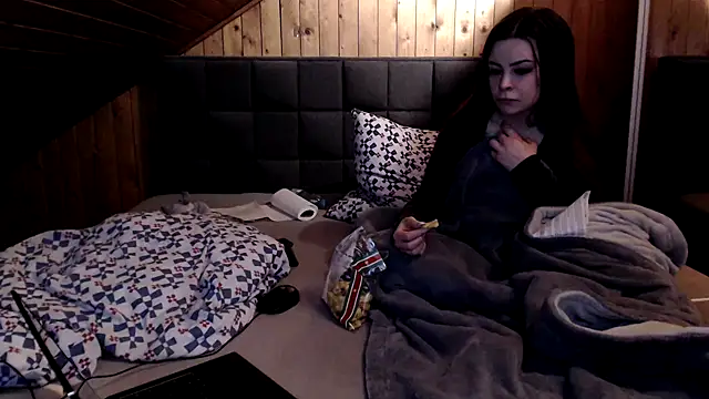 BoeseMoni1998 online show from February 16, 2025, 7:38 pm