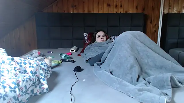 BoeseMoni1998 online show from February 20, 2025, 8:06 am