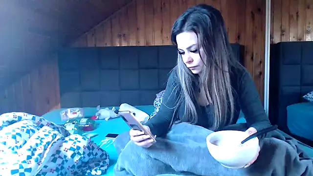 BoeseMoni1998 online show from March 13, 2025, 7:53 am