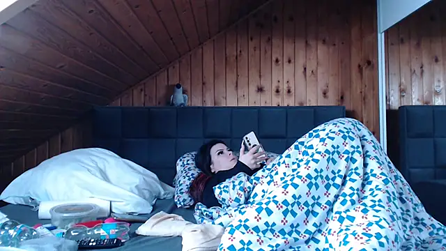 BoeseMoni1998 online show from September 18, 2025, 8:16 am