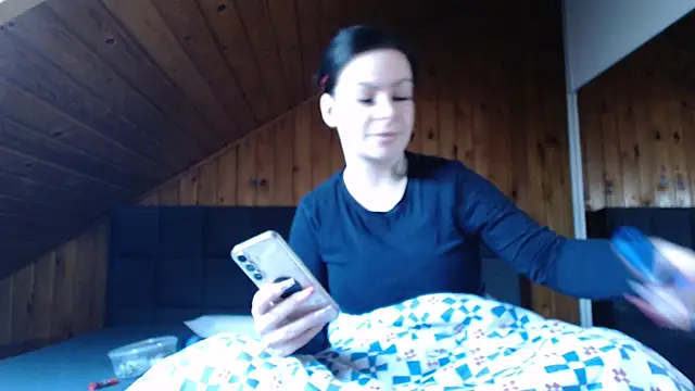 BoeseMoni1998 online show from November 21, 2025, 11:53 am