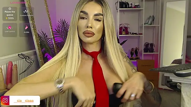 ArianaArianna online show from April 4, 2026, 5:54 pm