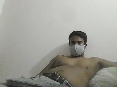 Snapshot of siam607022 chatting on December 2, 2025, 11:04 am siam607022 online show from December 2, 2025, 11:04 am