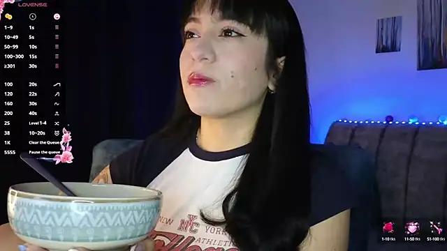 ZaraDames  online show from September 25, 2025, 3:43 am