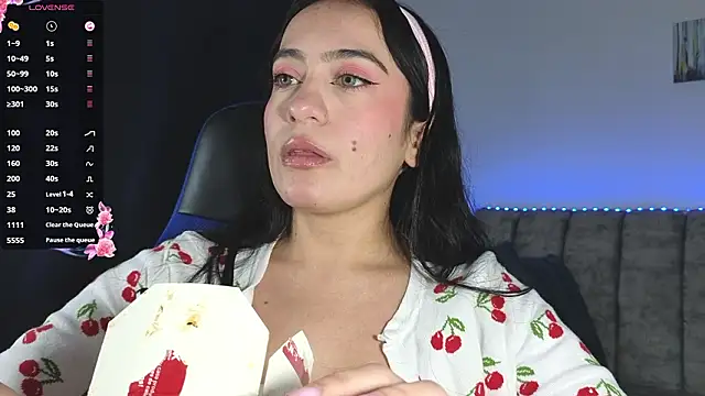 ZaraDames  online show from February 15, 2026, 3:58 am