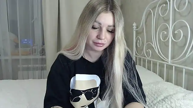 ShyEvaa online show from January 24, 2025, 2:08 pm