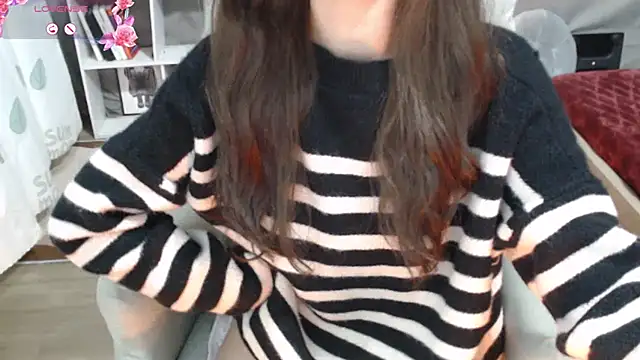  minji bae online show from December 14, 2024, 8:18 pm