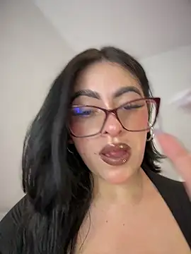 KatteWise online show from March 12, 2026, 4:02 pm