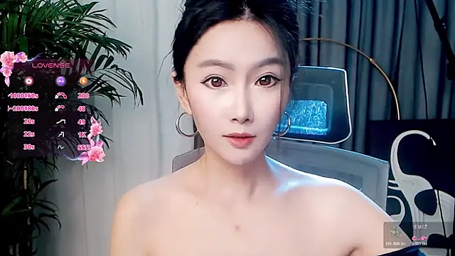 FeiFei-babe online show from November 17, 2025, 8:14 pm