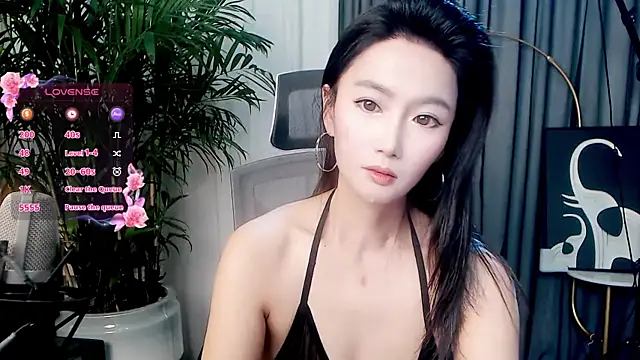 FeiFei-babe online show from November 19, 2025, 8:25 am