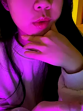 minmin2kk5 online show from November 4, 2025, 5:17 am