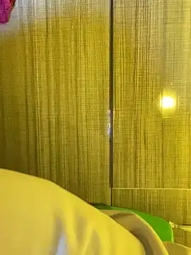 minmin2kk5 online show from February 10, 2026, 3:49 pm