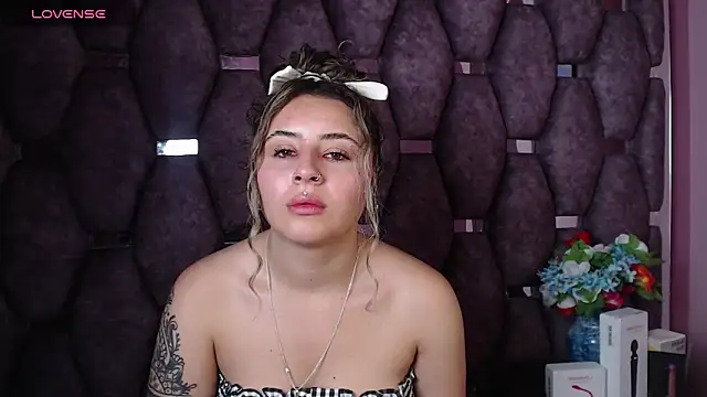 celeste blue69 online show from February 9, 2025, 7:49 am