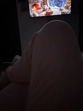 Anaswan online show from December 25, 2024, 1:53 am