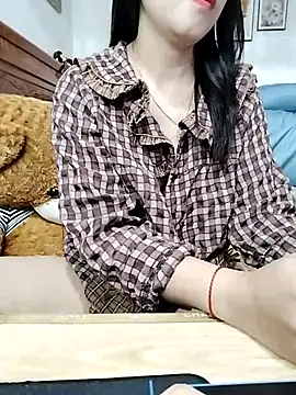 Snapshot of cream1299 chatting on February 12, 2025, 10:24 am cream1299 online show from February 12, 2025, 10:24 am