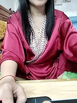 Snapshot of cream1299 chatting on February 19, 2025, 9:25 pm cream1299 online show from February 19, 2025, 9:25 pm