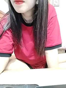 Snapshot of cream1299 chatting on October 16, 2025, 1:39 am cream1299 online show from October 16, 2025, 1:39 am