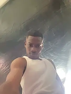 Snapshot of The_black1 chatting on February 9, 2025, 6:05 pm The black1 online show from February 9, 2025, 6:05 pm