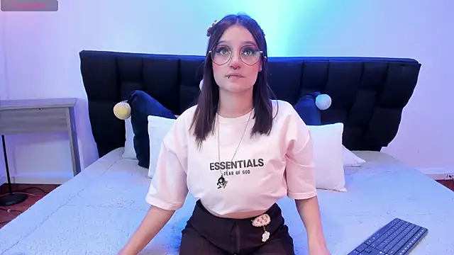 Elecktra sweet online show from February 11, 2025, 7:38 pm